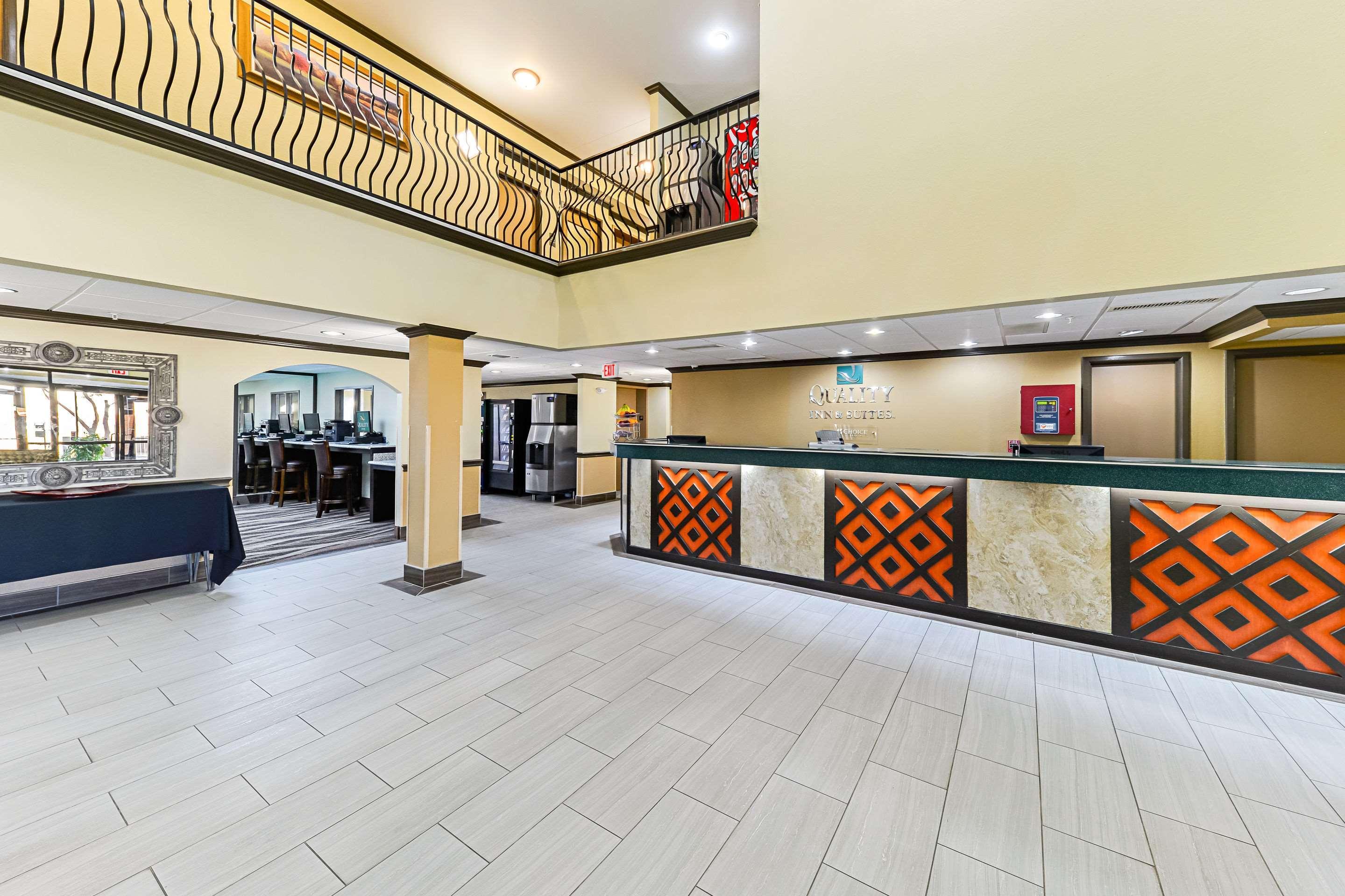 Quality Inn & Suites Lubbock Exterior foto