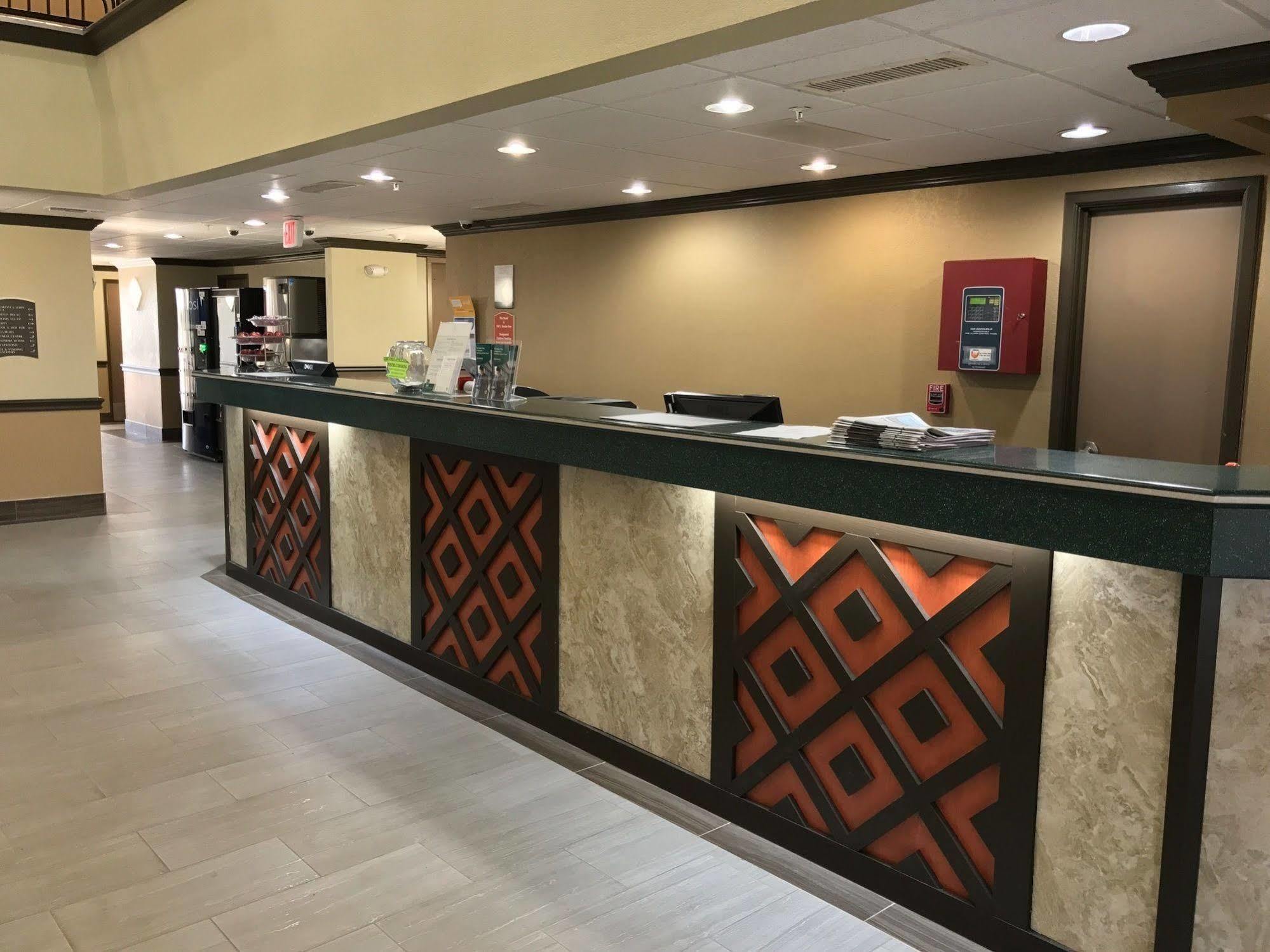 Quality Inn & Suites Lubbock Exterior foto
