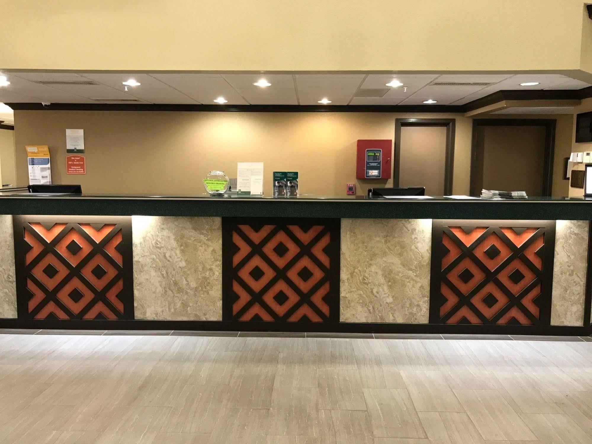 Quality Inn & Suites Lubbock Exterior foto